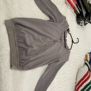 Grey long sleeve top #longsleeve